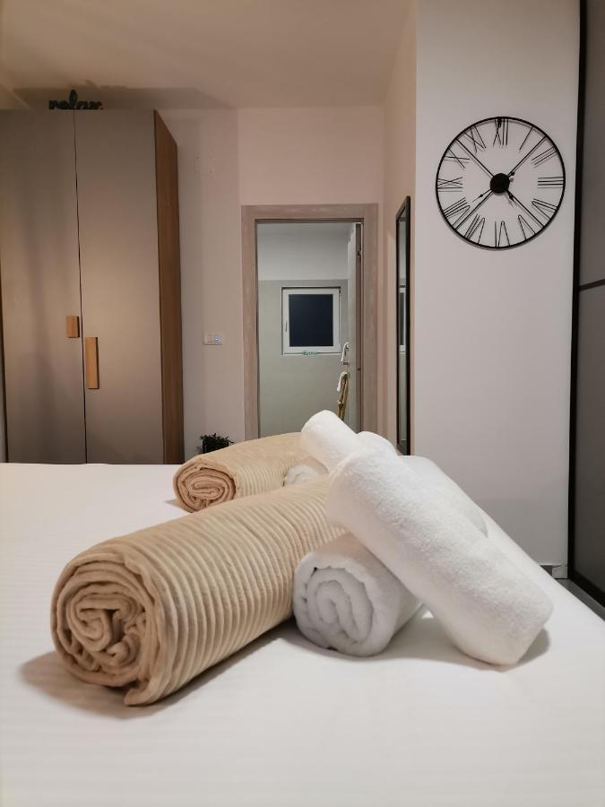 Appartement Cave With Free Parking à Pula Extérieur photo