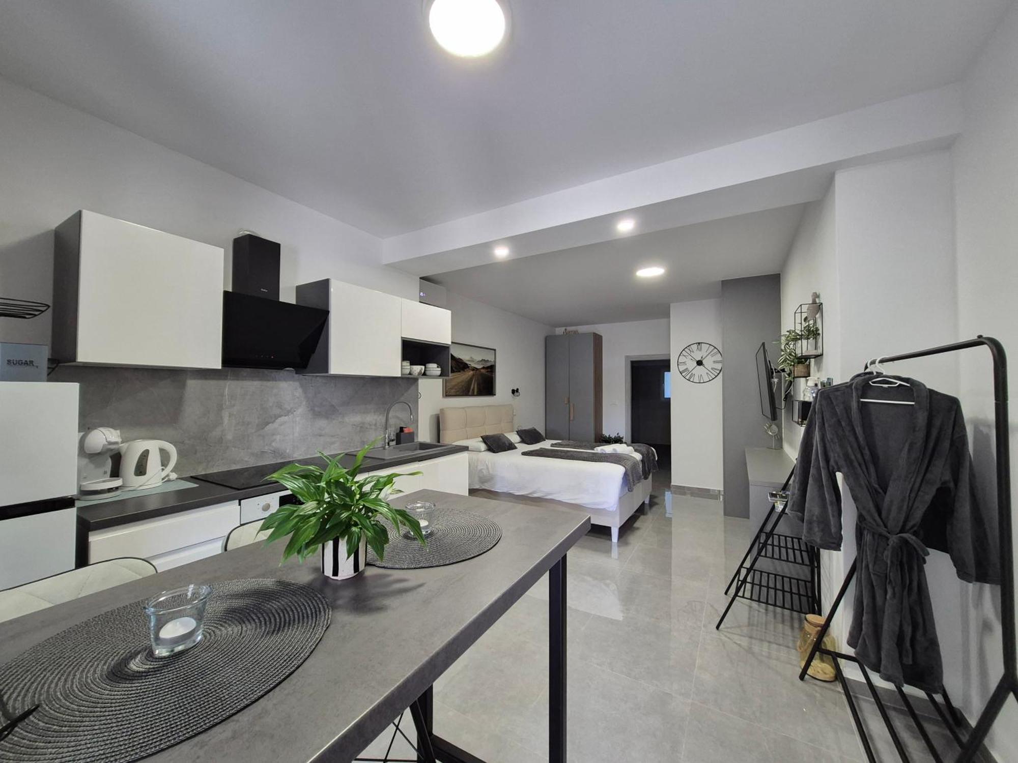 Appartement Cave With Free Parking à Pula Extérieur photo